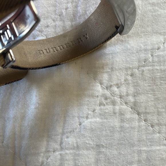 Used - Picture 6 of 8